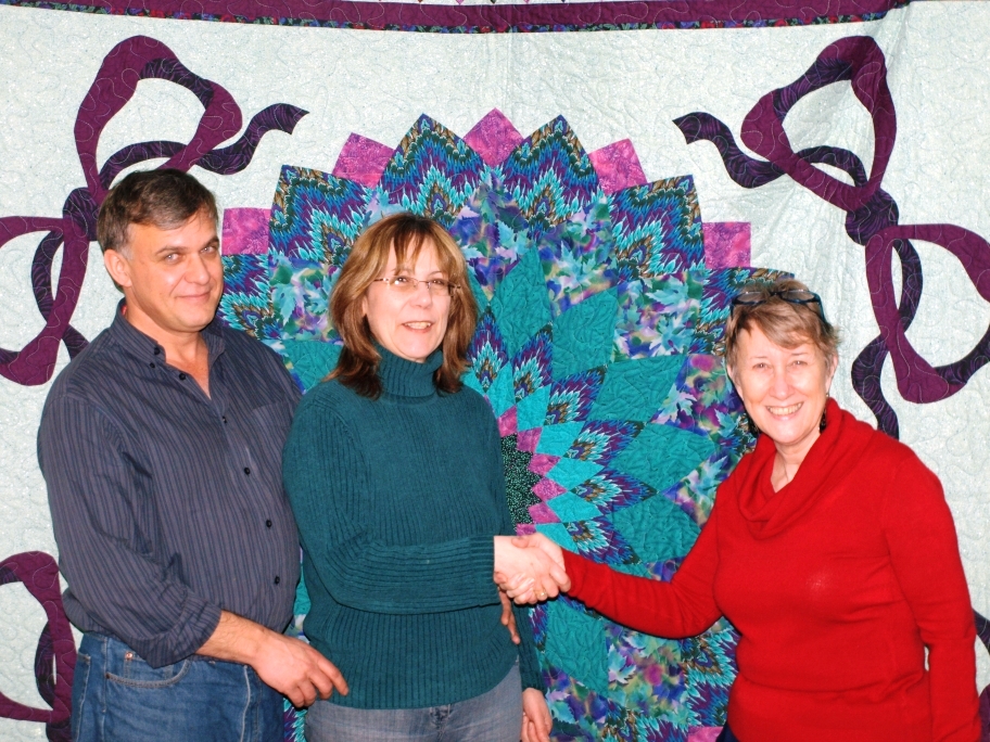 First prize: Dazzling Dahlia quilt
